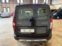 Usata Dacia Dokker Stepway 95 CV (69 kW) 2020 Nero Monovolume