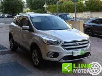 Usata Ford Kuga 150 CV (110 kW) 2018 Grigio SUV