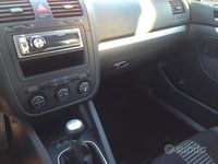 Usata VW Golf VI 102 CV (75 kW) 2008 Grigio Utilitaria