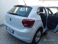 Usata VW Polo 80 CV (58 kW) 2019 Grigio Utilitaria