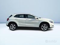 Usata Mercedes GLA200 135 CV (99 kW) 2017 Bianco SUV