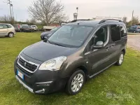 Usata Peugeot Partner Tepee Active 99 CV (72 kW) 2016 Grigio Monovolume