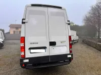 Usata Iveco Daily 126 CV (92 kW) 2009 Bianco Furgone