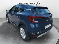 Usata Renault Captur Intens 101 CV (74 kW) 2020 Grigio SUV