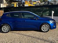 Begagnad Renault Clio V Edition One 101 HK (74 kW) 2020 Blå Sedan