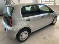 Usata VW up! Move 68 CV (50 kW) 2016 Argento Utilitaria