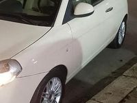 Usata Lancia Ypsilon 75 CV (55 kW) 2004 Giallo Utilitaria