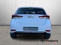 Usata Toyota Auris Active 116 CV (85 kW) 2016 Bianco Berlina