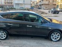 Begagnad Lancia Delta 120 HK (88 kW) 2010 Grå Halvkombi