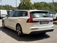Usata Volvo V60 Business Edition 150 CV (110 kW) 2019 Bianco Station wagon