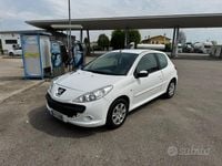 Usata Peugeot 206 60 CV (44 kW) 2010 Bianco Berlina