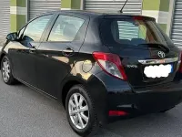 Usata Toyota Yaris Lounge 90 CV (66 kW) 2011 Nero Utilitaria