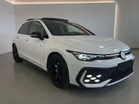 Usata VW Golf VIII GTI 265 CV (194 kW) 2025 Oryx white) Berlina