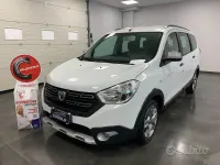 Usata Dacia Lodgy Stepway 101 CV (74 kW) 2018 Bianco Monovolume