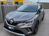Usata Renault Captur Techno 100 CV (73 kW) 2023 Grigio SUV