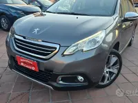 Usata Peugeot 2008 99 CV (72 kW) 2015 Grigio SUV