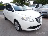 Usata Lancia Ypsilon Platinum 69 CV (50 kW) 2011 Bianco Utilitaria