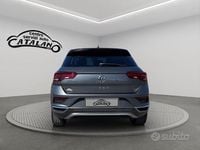 Usata VW T-Roc Advance 116 CV (85 kW) 2018 Grigio SUV