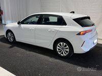 Usata Opel Astra Edition 131 CV (96 kW) 2022 Bianco pastello Berlina