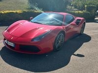 Usata Ferrari 488 670 CV (492 kW) 2018 Rosso Cabrio