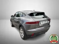 Usata Jaguar E-Pace 150 CV (110 kW) 2018 Grigio scuro SUV