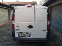 Usata Fiat Doblò Active 103 CV (75 kW) 2010 Bianco Monovolume