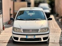 Usata Fiat Punto Active 59 CV (43 kW) 2010 Bianco Utilitaria