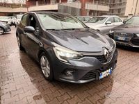 Usata Renault Clio V Business 90 CV (66 kW) 2022 Grigio Berlina