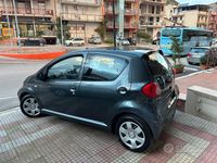 Usata Toyota Aygo 68 CV (50 kW) 2008 Grigio Utilitaria