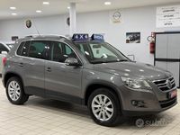 Usata VW Tiguan 140 CV (102 kW) 2011 Grigio SUV
