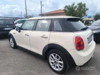 Usata Mini One D Business 95 CV (69 kW) 2016 Beige Utilitaria