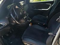 Usata Lancia Ypsilon 60 CV (44 kW) 2011 Nero Utilitaria