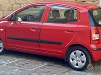 Usata Kia Picanto 61 CV (44 kW) 2007 Rosso Utilitaria