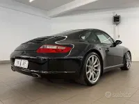 Usata Porsche 911 Carrera 325 CV (239 kW) 2004 Grigio Coupé