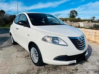 Usata Lancia Ypsilon 69 CV (50 kW) 2011 Bianco Utilitaria