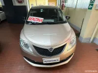 Usata Lancia Ypsilon Gold 68 CV (50 kW) 2020 Beige Utilitaria