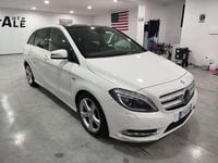 Usata Mercedes B200 Premium 136 CV (100 kW) 2015 Bianco Monovolume