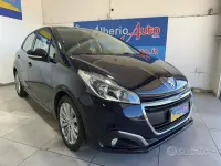 Usata Peugeot 208 Allure 75 CV (55 kW) 2017 Blu Utilitaria