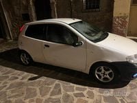 Usata Fiat Punto 70 CV (51 kW) 2005 Utilitaria
