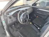Usata Suzuki Swift 92 CV (67 kW) 2006 Grigio Utilitaria