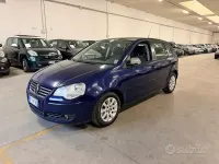 Usata VW Polo Sportline 101 CV (74 kW) 2005 Blu Utilitaria