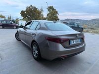 Usata Alfa Romeo Giulia Business 160 CV (117 kW) 2019 Marrone Berlina