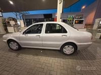 Usata Lancia Lybra 103 CV (75 kW) 2001 Grigio Berlina