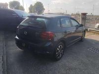 Usata VW Polo Sportline 80 CV (58 kW) 2020 Grigio Utilitaria