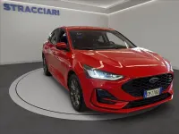 Usata Ford Focus ST-Line X 125 CV (91 kW) 2023 Rosso metallizzato Berlina