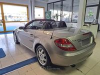 Usata Mercedes SLK200 163 CV (119 kW) 2007 Gray Cabrio