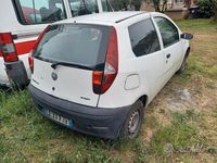 Usata Fiat Punto 69 CV (50 kW) 2006 Bianco Utilitaria