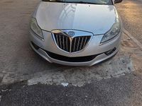 Usata Lancia Delta 120 CV (88 kW) 2010 Grigio Utilitaria