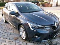 Usata Renault Clio V Business 90 CV (66 kW) 2022 Grigio Berlina