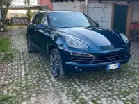 Usata Porsche Cayenne 245 CV (180 kW) 2011 Bluazzurro SUV